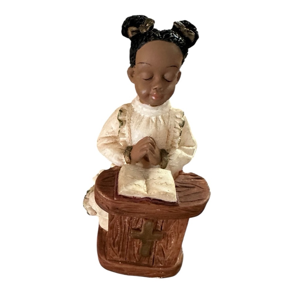 Young’s 1995, Ceramic Girl Kneeling in Prayer. - Picture 1 of 8